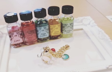 開運アドバイザーmai